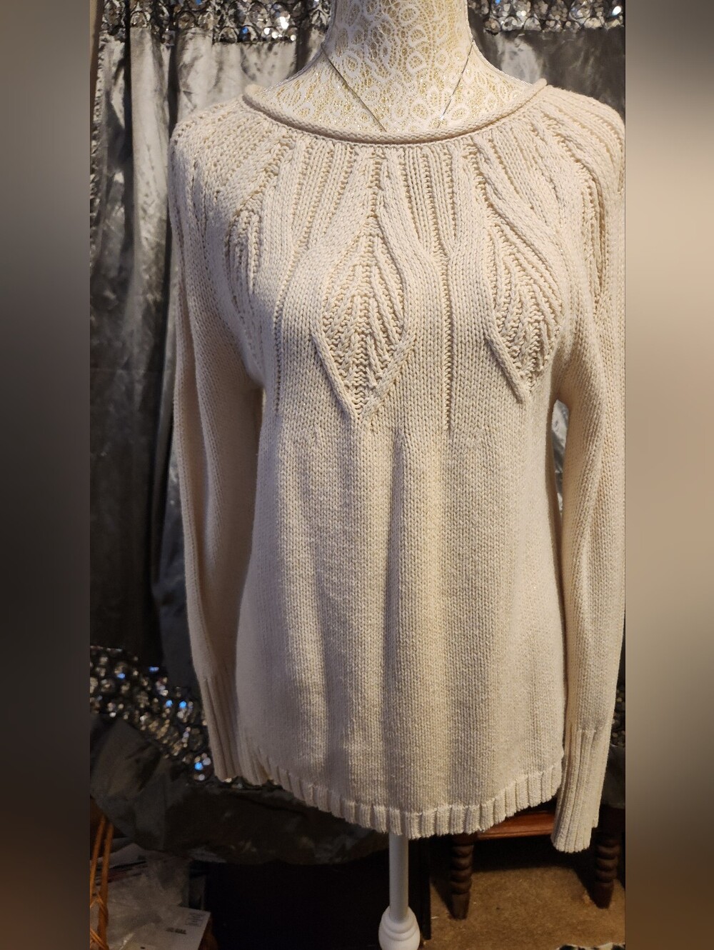 PRELOVED Chaps SIZE SMALL Cream Cable-Detail Crew Neck Sweater